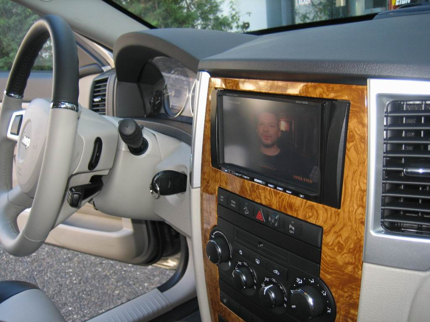 Grand Cherokee 2008 Car Cinema Navigation Kenwood DNX 7200.