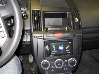 Εγκατάσταση NavGate Pioneer AVIC-F900BT Navigation & Car Cinema σε Land Rover Freelander 2.