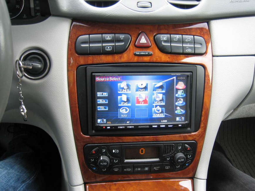 Εγκατάσταση Car Cinema και συστήματος πλοήγησης Kenwood DNX7200 σε Mercedes CLK 200 W208.
