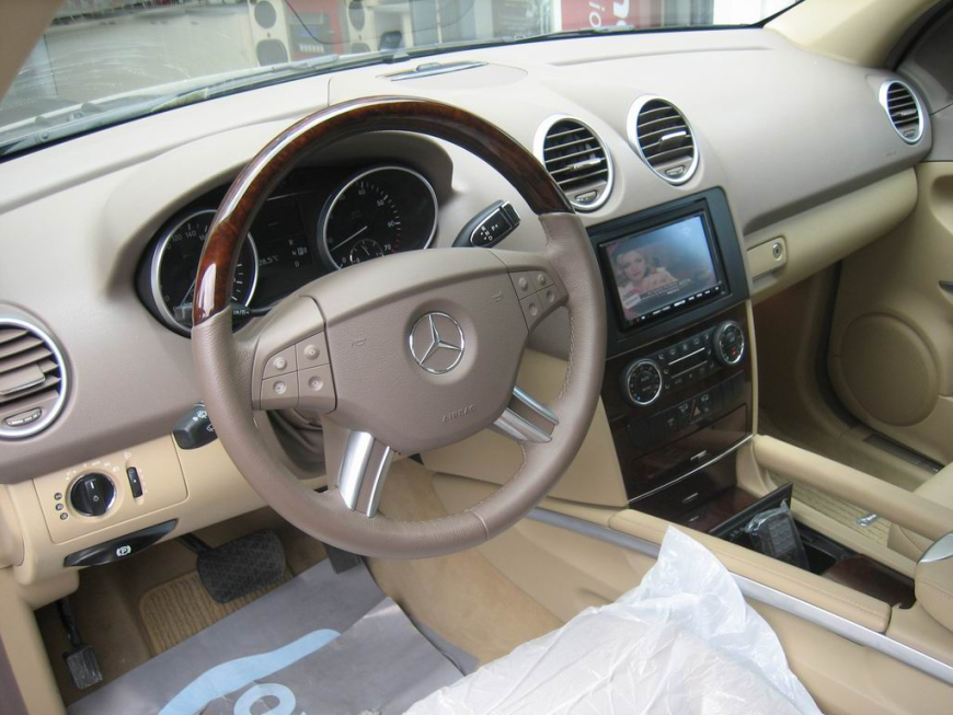 Εγκατάσταση Car Cinema Navigation Kenwood DNX-7200, Xenon Lights & Camera σε Mercedes ML 350 (W164).