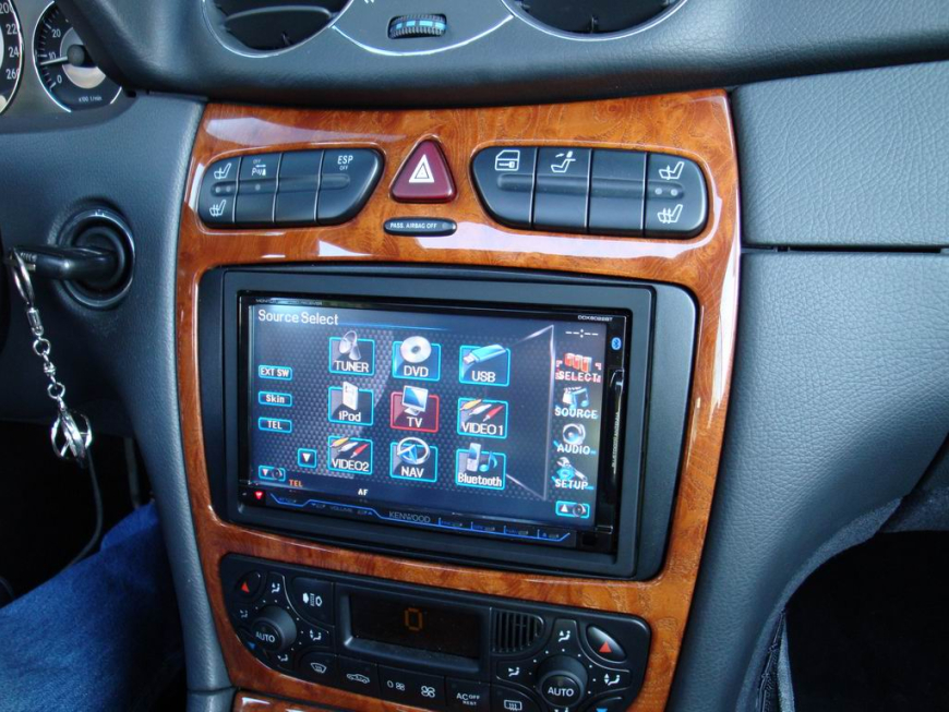 Εγκατάσταση Kenwood DDX8022BT, NaviBox & Destinator σε Mercedes CLK 200 (W209).
