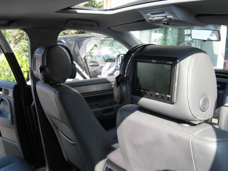 Εγκατάσταση Car Cinema Navigation Kenwood DNX8220BT σε Volkswagen Touareg.