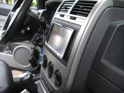 Εγκατάσταση JVC KW AVX 810 σε Jeep Compass.