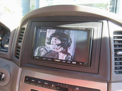 Εγκατάσταση Car Cinema Kenwood DDX-7029 σε Jeep Grand Cherokee.
