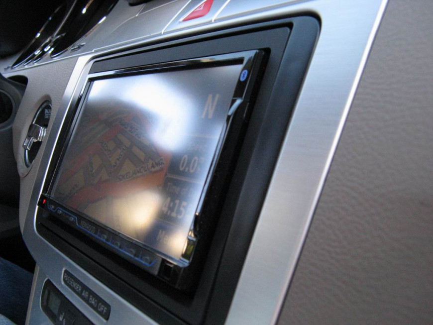 Εγκατάσταση Car Cinema Navigation Kenwood DNX8220BT σε Volkswagen Passat