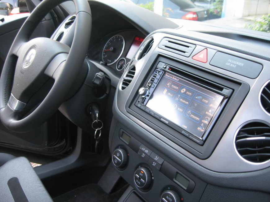 Εγκατάσταση Car Cinema Navigation Kenwood DNX5220BT σε Volkswagen Tiguan