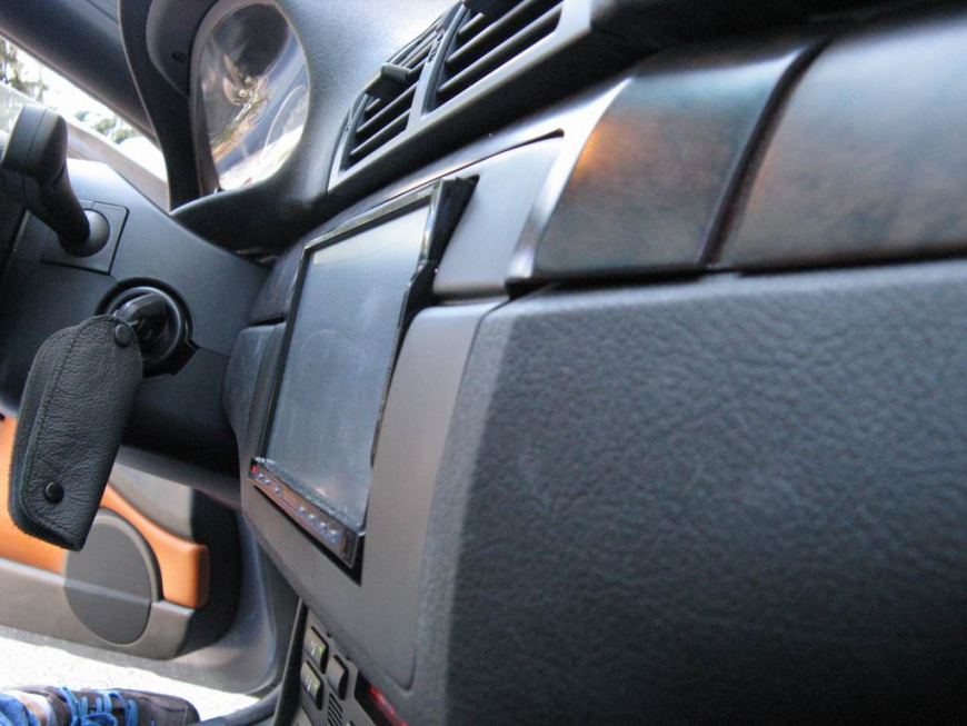 Εγκατάσταση Car Cinema και Navigation Kenwood DNX8220BT σε BMW M3 E-46.