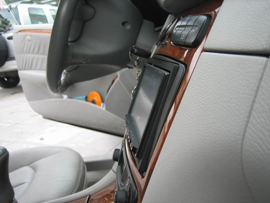 Εγκατάσταση Car Cinema και συστήματος πλοήγησης Kenwood DNX7200 σε Mercedes CLK 200 W208.