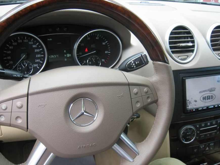 Εγκατάσταση Car Cinema Navigation Kenwood DNX-7200, Xenon Lights & Camera σε Mercedes ML 350 (W164).