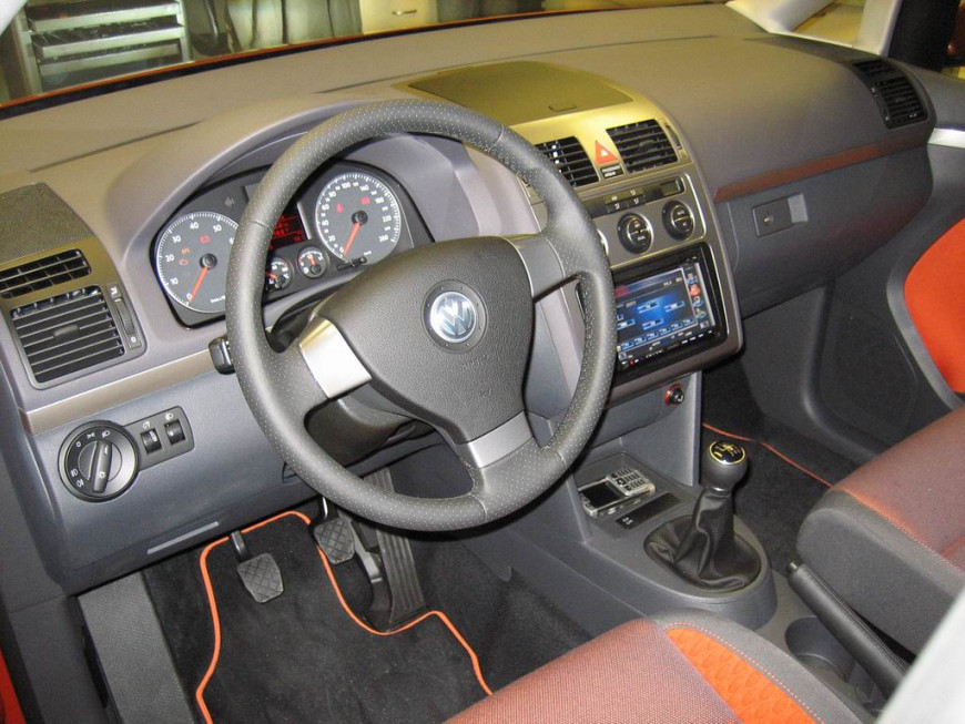 Εγκατάσταση Car Cinema Navigation Kenwood DNX7200 σε Volkswagen Cross Touran.