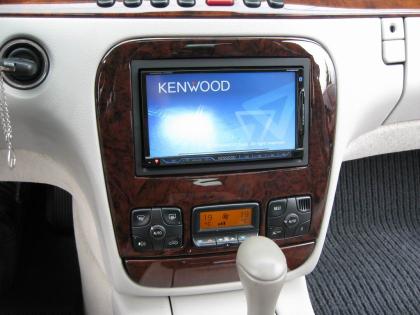 Εγκατάσταση Kenwood DNX8220BT με Custom πολυεστερική κατασκευή πλαισίου σε Mercedes S-Class W220.