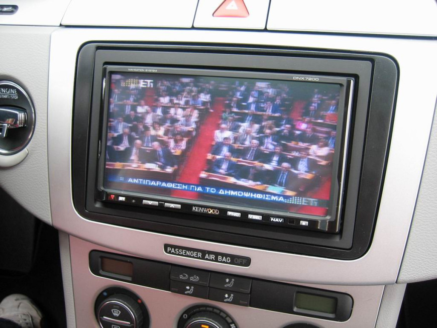 Εγκατάσταση Car Cinema Navigation Kenwood DNX7200 σε Volkswagen Passat 2008.
