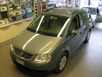 Εγκατάσταση Car Cinema Kenwood DDX-7025 με ETON σε Volkswagen Touran.