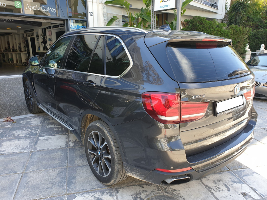 Εγκατάσταση Wireless CarPlay, Android Auto, Rear Camera & Media Player σε BMW X5 F15 (2017).