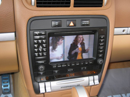 Εγκατάσταση Video Input-Pioneer GEX-P5700TVP σε Porsche Cayenne.