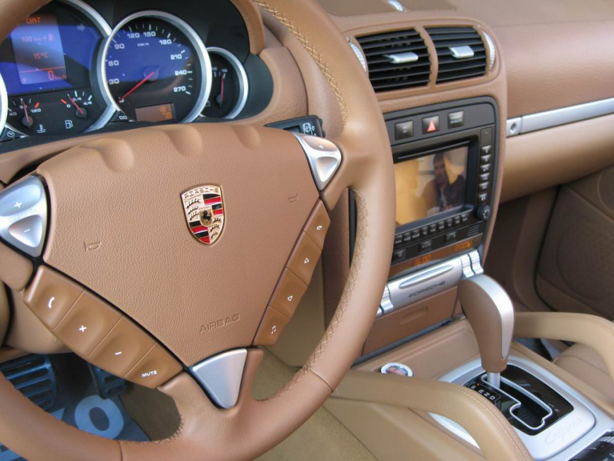 Εγκατάσταση Video Input-Pioneer GEX-P5700TVP σε Porsche Cayenne.