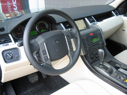 Εγκατάσταση TV Tuner και unlock της εργοστασιακής οθόνης σε Range Rover Supercharged Sport,