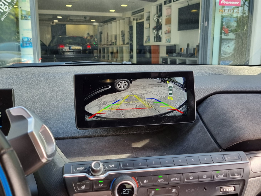 Εγκατάσταση Wireless CarPlay, Android Auto, Rear Camera & Media Player σε BMW i3.
