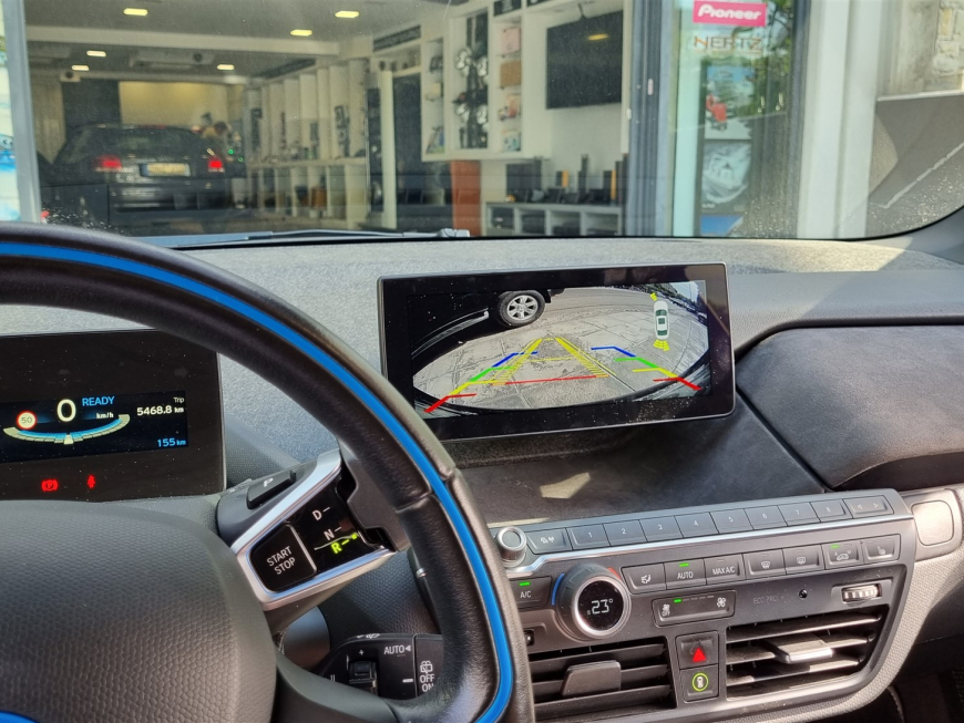 Εγκατάσταση Wireless CarPlay, Android Auto, Rear Camera & Media Player σε BMW i3.