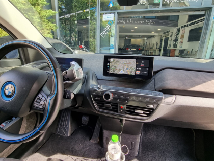 Εγκατάσταση Wireless CarPlay, Android Auto, Rear Camera & Media Player σε BMW i3.