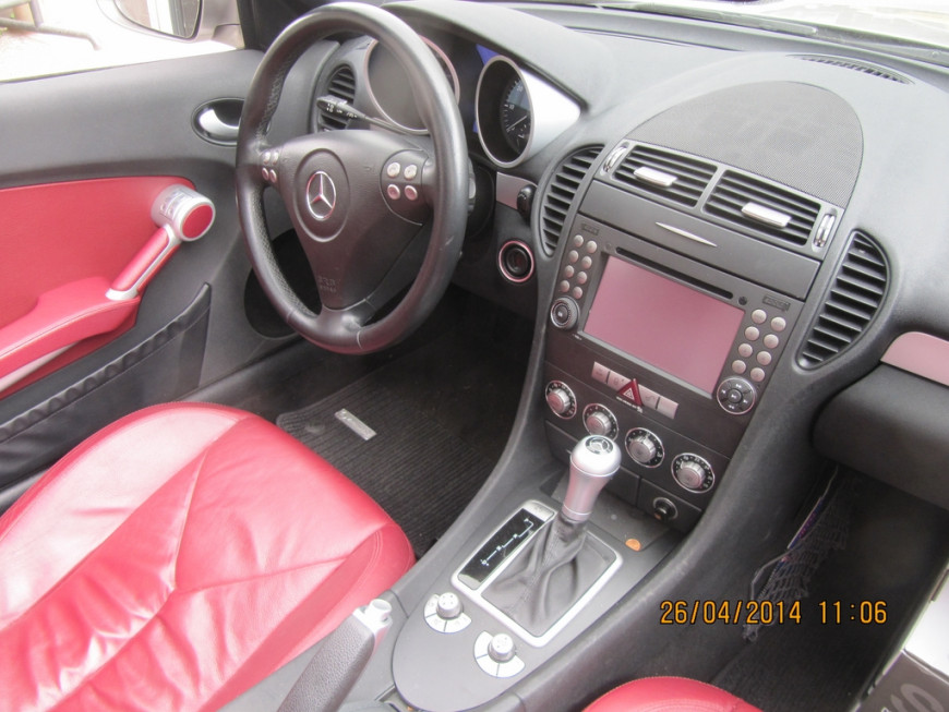 Εγκατάσταση Car Cinema LM C096 σε Mercedes SLK W171.