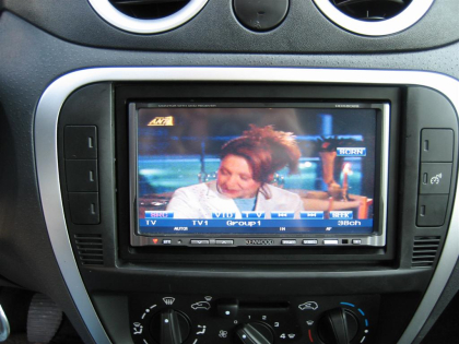 Εγκατάσταση οθόνης Kenwood σε Citroen C2 VTS