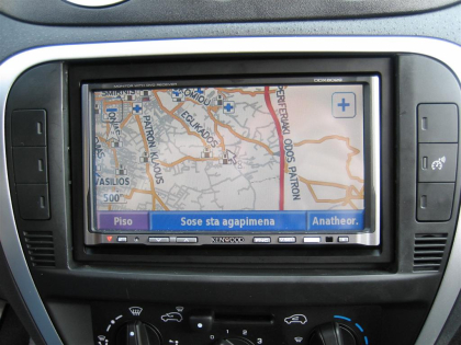 Εγκατάσταση οθόνης Kenwood σε Citroen C2 VTS