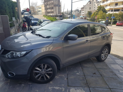 Εγκατάσταση οθόνης, κάμερας οπισθοπορείας και κάμερας καταγραφής σε Nissan Qashqai του 2015