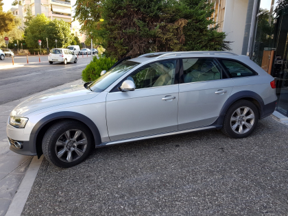 Εγκατάσταση νέας οθόνης σε Audi A4 Allroad Quattro 2.0 του 2012
