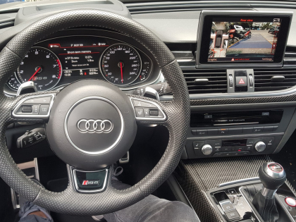 Εγκατάσταση εργοστασιακών καμερών εμπροσθοπορείας και οπισθοπορείας σε Audi RS6