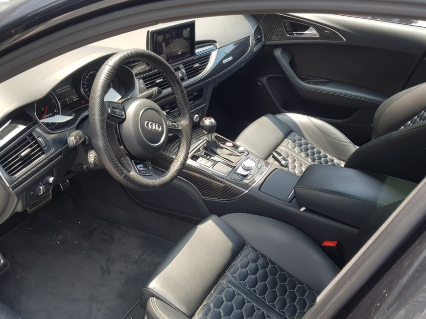 Εγκατάσταση εργοστασιακών καμερών εμπροσθοπορείας και οπισθοπορείας σε Audi RS6