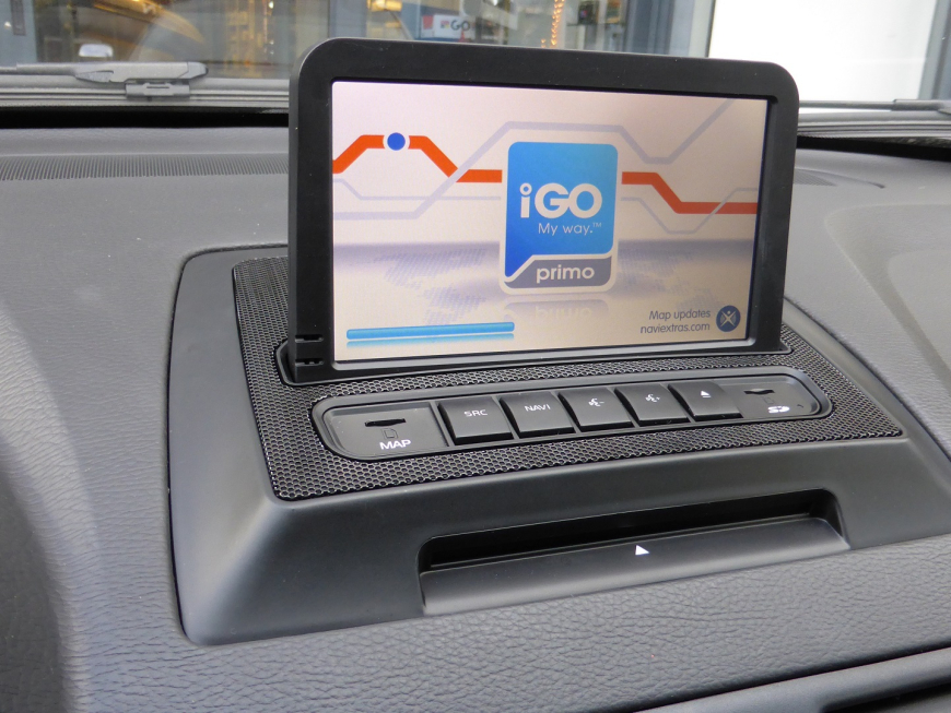 Εγκατάσταση οθόνης και κάμερας οπισθοπορείας σε Volvo XC90