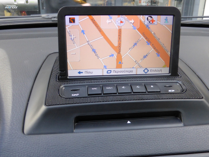 Εγκατάσταση οθόνης και κάμερας οπισθοπορείας σε Volvo XC90