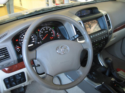 Αναβάθμιση εργοστασιακής οθόνης σε Toyota Land Cruiser