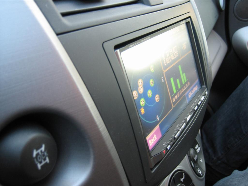 Εγκατάσταση οθόνης 2Din Kenwood σε Toyota Rav-4 του 2006