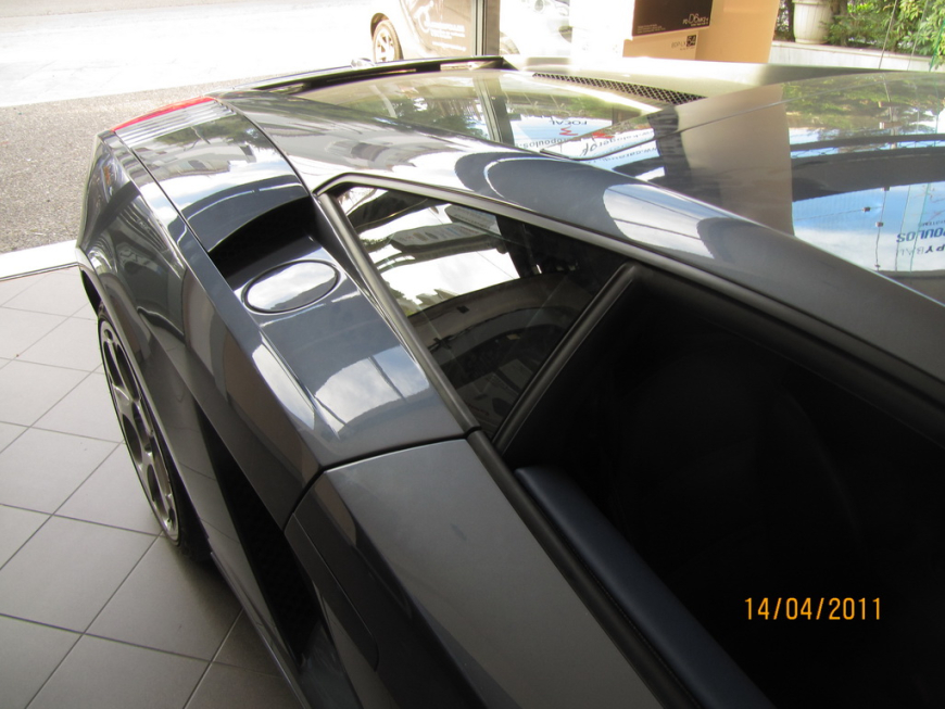 Εγκατάσταση 2Din Kenwood οθόνης,Rear Camera & Ηχητική αναβάθμιση σε Lamborghini Gallardo 