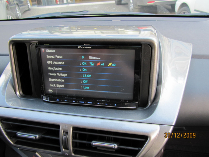 Εγκατάσταση 2Din Kenwood οθόνης σε Toyota IQ