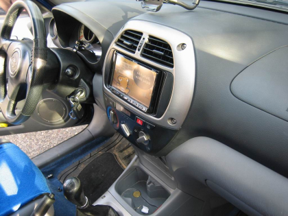 Εγκατάσταση οθόνης 2Din Pioneer σε Toyota Rav-4