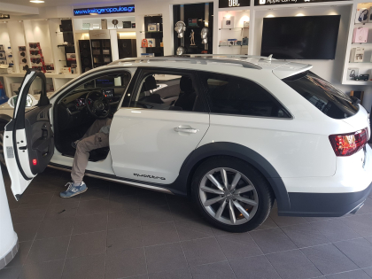 Αναβάθμιση εργοστασιακής οθόνης με Ασύρματο Wireless Apple CarPlay/Android Auto σε Audi A6 4G 