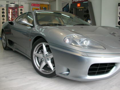 Εγκατάσταση GPS Tracker σε Ferrari 360 Modena