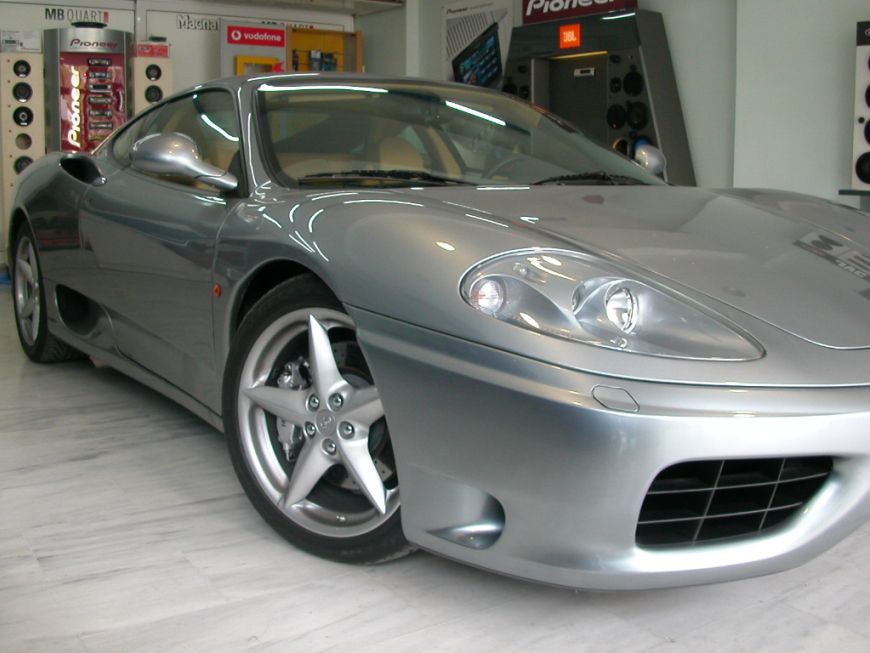 Εγκατάσταση GPS Tracker σε Ferrari 360 Modena