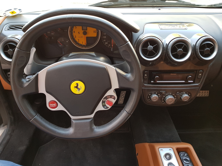 Εγκατάσταση R/CD Pioneer & Ηχείων Focal σε Ferrari F-430