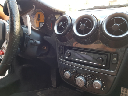 Εγκατάσταση R/CD Pioneer & Ηχείων Focal σε Ferrari F-430