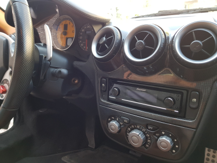 Εγκατάσταση R/CD Pioneer & Ηχείων Focal σε Ferrari F-430