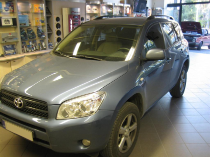 Εγκατάσταση οθόνης 2Din Kenwood σε Toyota Rav-4 του 2006