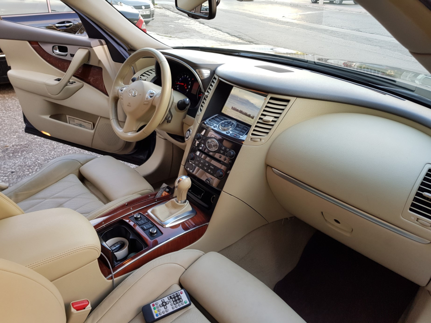 Εγκατάσταση Car Cinema Navigation, Rear camera σε Infinity FX37