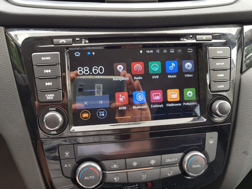 Εγκατάσταση οθόνης σε Nissan Qashqai.