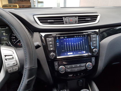 Εγκατάσταση οθόνης σε Nissan Qashqai.
