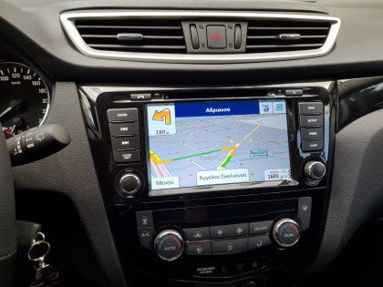 Εγκατάσταση οθόνης σε Nissan Qashqai.