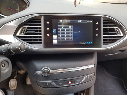 Εγκατάσταση οθόνης IQ με Car Cinema Navigation Android σε Seat Leon. 